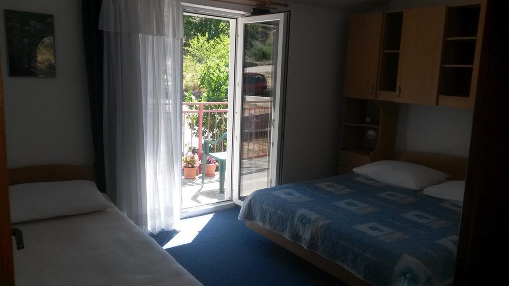 Apartments Sparada Mladen Grebastica Ngoại thất bức ảnh