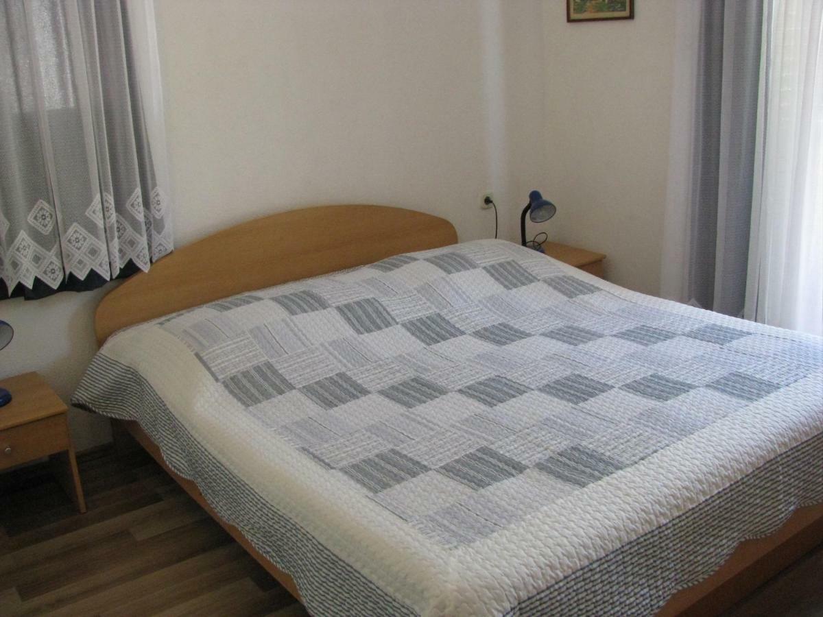 Apartments Sparada Mladen Grebastica Ngoại thất bức ảnh